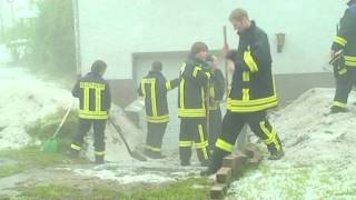 Unwetter im Oberbergischen  Hagel und Wassermassen richteten erhebliche Schäden an [upl. by Alilahk562]