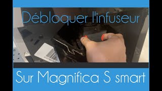 Comment réinitialiser linfuseur sur Delonghi Magnifica S Smart [upl. by Noiwtna]