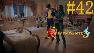 Descendants 3  Mal dévoile son secret Extrait VF [upl. by Tallu218]