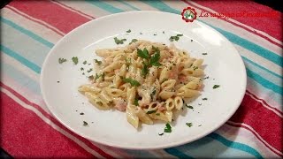 Pasta con salmón Penne al salmone  La receta original italiana paso a paso [upl. by Littell]