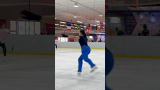 Prefiro andar de patins no gelo ou em rodas Patinação artística shorts [upl. by Klaus853]