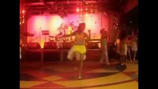 Danca Brazil  Samba Axé [upl. by Anaxor]