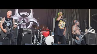 Sen Dogquot CYPRESS HILL joined BIOHAZARD on stage for quotHow It Isquot  video posted [upl. by Evot200]