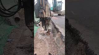 Underground broken pipe pile pullingout process [upl. by Asia]