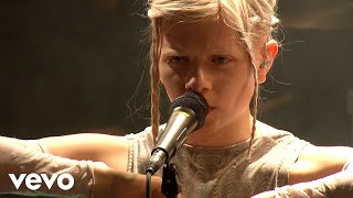 Aurora  Conqueror Live on the Honda Stage [upl. by Ayotl288]