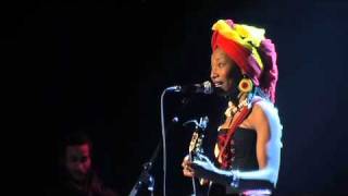 Fatoumata Diawara en live au Festival Au Fil des Voix [upl. by Saint457]