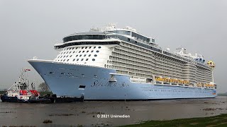 SPECTRUM OF THE SEAS  the amazing strong ship horn of the RoyalCaribbean ship  4KQualityVideo [upl. by Sandro778]