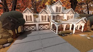 bloxburg  ꒰ 98k ꒱ 🧣 large autumn family house ꒰ exterior build ꒱ [upl. by Arnelle]