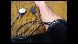 How to Use  MEDVICE Manual Blood Pressure Cuff  Nurses BP Monitor [upl. by Nolitta]