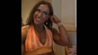 Beautiful Muscular Female Bodybuilder WHAT A SMILE [upl. by Vieva]