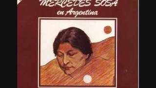 Mercedes Sosa en Argentina  06 Gracias a la vida [upl. by Aip468]