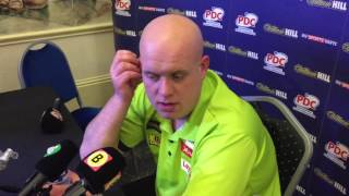 Michael van Gerwen staat in de finale van het WK darts [upl. by Sergent130]