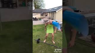 Funny soggy nugget simpsons tiktok Marge teaches Lisa how to lift weights very funny [upl. by Bora335]