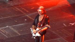 Scorpions  Still loving you  Live Paris 2015 [upl. by Hale]