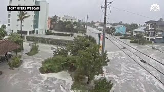 Timelapse shows devastating storm surge from Hurricane Ian in Fort Myers Florida [upl. by Placido]