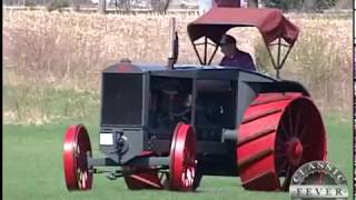 1926 Lauson 2040 Tractor  Classic Tractor Fever [upl. by Eimak940]