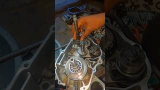 splendor service repairing video [upl. by Kenneth]