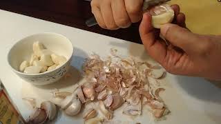 how to make pickled garlic using apple cider Ang garlic only to lower cholesterol pickledgarlic [upl. by Dleifxam897]