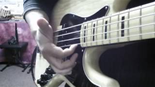 Slap Bass tutorial 2  pluck [upl. by Benil]