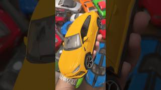 Lamborghini Urus gelb 118 Bburago For car lovers [upl. by Gunning297]