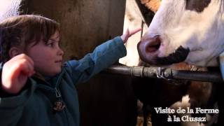 Une visite de ferme à La Clusaz [upl. by Bez]