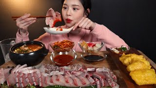 SUB기름기 좔좔 대방어에 방어튀김 알탕까지 먹방 ft참돔 Giant Yellowtail Sashimi amp Deep Fried Yellowtail Mukbang Asmr [upl. by Sunday]