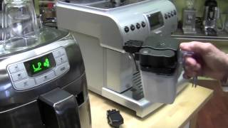 Crew Review Saeco Intelia Cappuccino [upl. by Iorgo89]