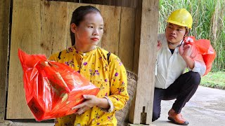 Exlover unexpectedly returns  Harvesting squash tops to sell at the market l Lý Thị Sai [upl. by Annerol]