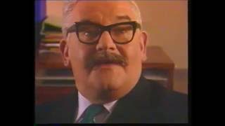 Walkers Crisps Advert with Ronnie Barker OLD Adverts 198 [upl. by Shig851]