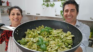 Pasta e zucchine  Ricetta [upl. by Terrence175]