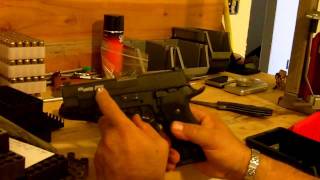 Sig Sauer P220 Beaver tail review amp P226 Blackwater comparison Sig amp Promag review [upl. by Ezana]