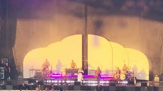 Maren Morris Dancing With Myself Billy Idol coverLive 62724  PNC Music Pavilion Charlotte NC [upl. by Trahern]