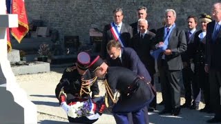 Ve République Macron sur la tombe du général De Gaulle [upl. by Nioe]