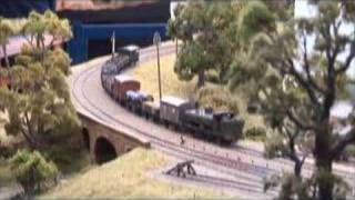 English OO layout  Box Hill 2005 [upl. by Ruffi339]