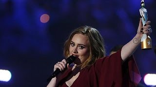 Adeleról szólt a 2016os BRIT Awards [upl. by Ahsita126]