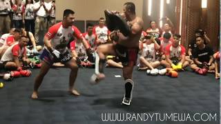 Randy Tumewa  Muay Thai Padwork with Ajarn Gae Sor Keawsuek [upl. by Bainter174]