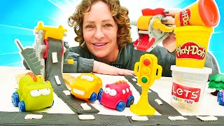 Spielzeug Video für Kinder mit Nicole  Kinder Atelier Wir machen eine Straße aus Play Doh [upl. by Eryn148]