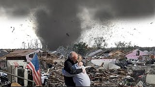 Pray for Kentucky USA A monster tornado touched down in Eddyville east of Paducah [upl. by Keven454]