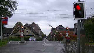 Bahnübergang Wesel Feldmark  German Railroad crossing  Duitse Spoorwegovergang [upl. by Ailerua]