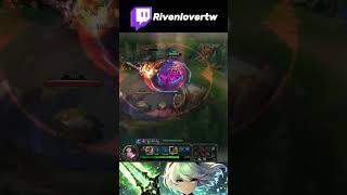 Riven 1v2 vs Aatrox [upl. by Jaycee]