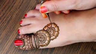 Most beautiful feet mehndi design 2022 Easy Leg Mehndi Design Simple Foot Mehandi Design [upl. by Frodina]