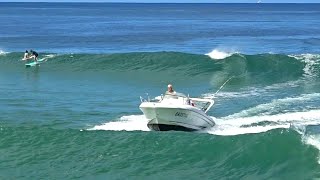 📛 HOULE RAPIDE LES BATEAUX SURFENT LES VAGUES À LENTRÉE DE LA PASSE DE CAPBRETON BIGWAVES 🌊😨⚓ [upl. by Tai]