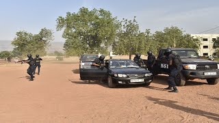 Penda Contre les gangsters de Bamako Long métrage [upl. by Naek]