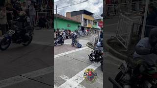 Caída en RX 115  Motovelocidad Colombia [upl. by Nylteak]