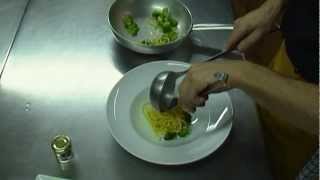 Spaghetti alla chitarra allo zafferano con broccoli e provola affumicata ricetta [upl. by Penrod]