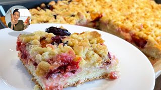 Streusel Blechkuchen aus Hefeteig Saftiger Obst Streuselkuchen [upl. by Gardener175]