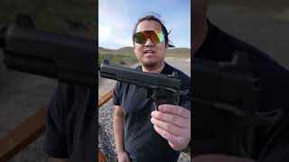 How to use a 1911 in under 60 seconds [upl. by Dael101]