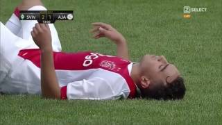 Abdelhak Nouri zakt in elkaar  hartaanval Ajax  Werder Bremen 08 juli 2017 [upl. by Essirahc]