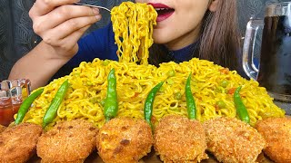 EATING 8 Packets Of Maggi  CRISPY EGG FRIED  MAGGI CHALLENGE  MASALA MAGGI  STREET FOOD  ASMR [upl. by Nairim238]