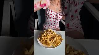 THE ONE FRIEND THT LIKES THEIR FOOD OVERSALTED 🤣🤪 shortsvideo [upl. by Mehitable566]